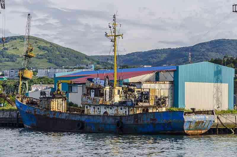 132 - Rusia - Kamchatka - Petropavlovsk - puerto